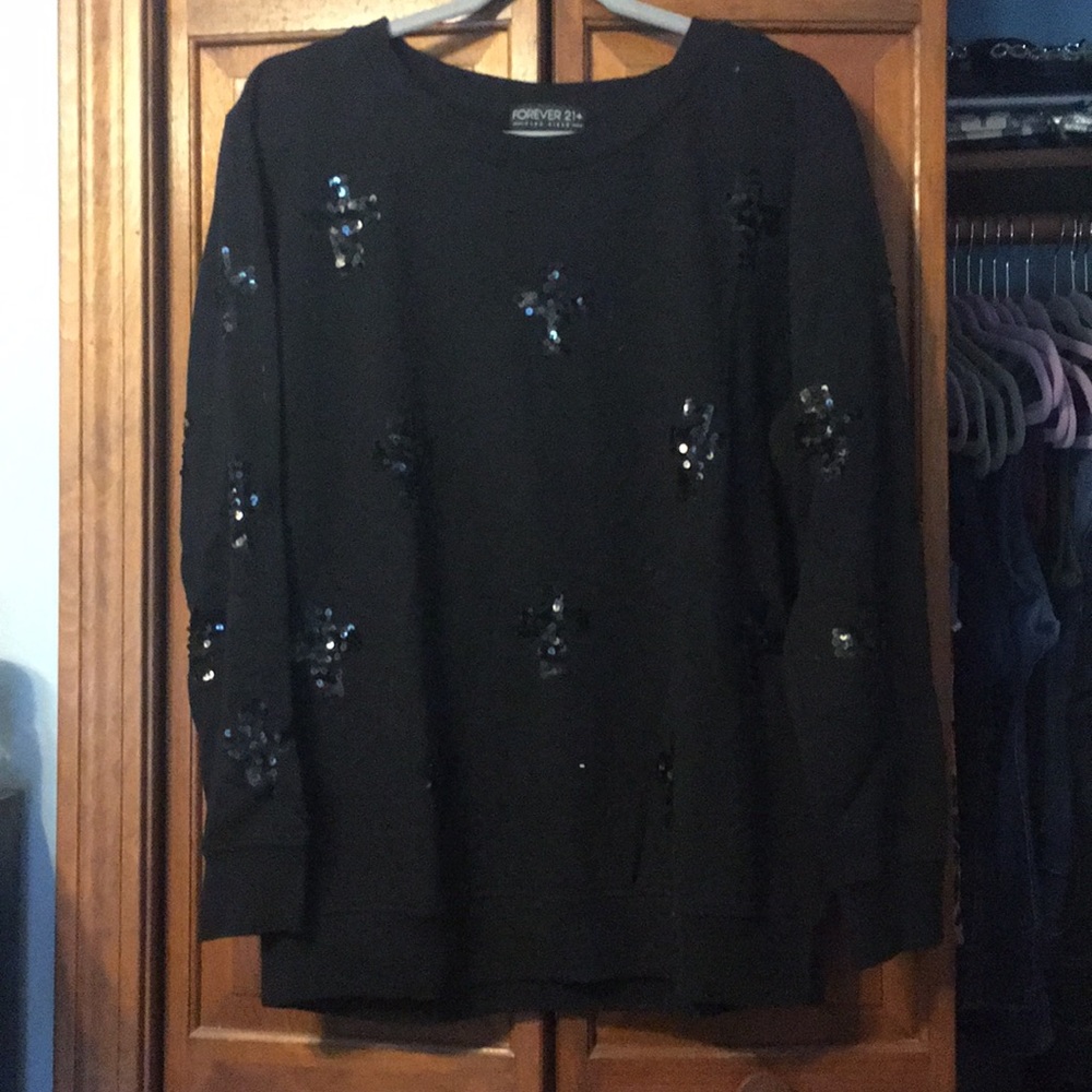 Sweatshirt